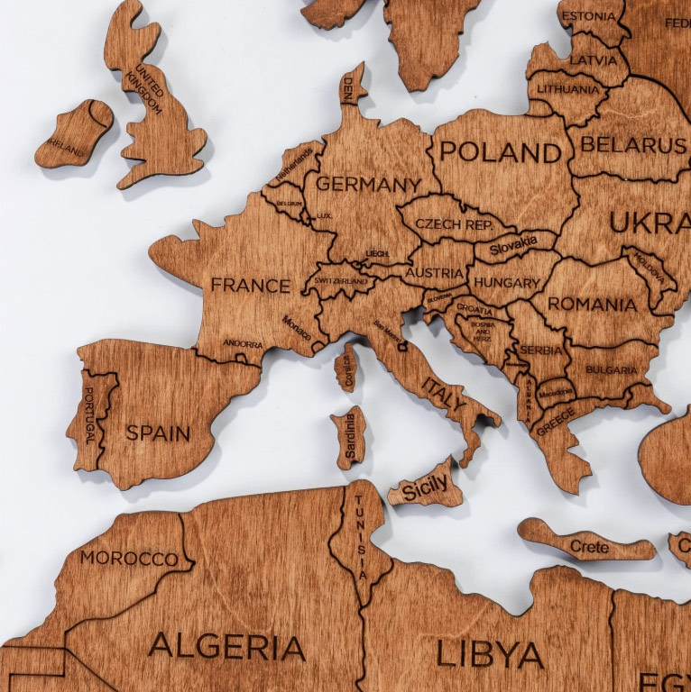 3D drvena karta na zidu kontinenti u boji hrasta