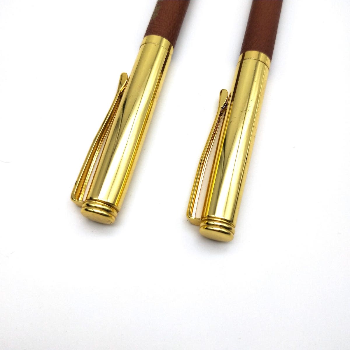 luksuzna zlatna hemijska olovka sa kožom